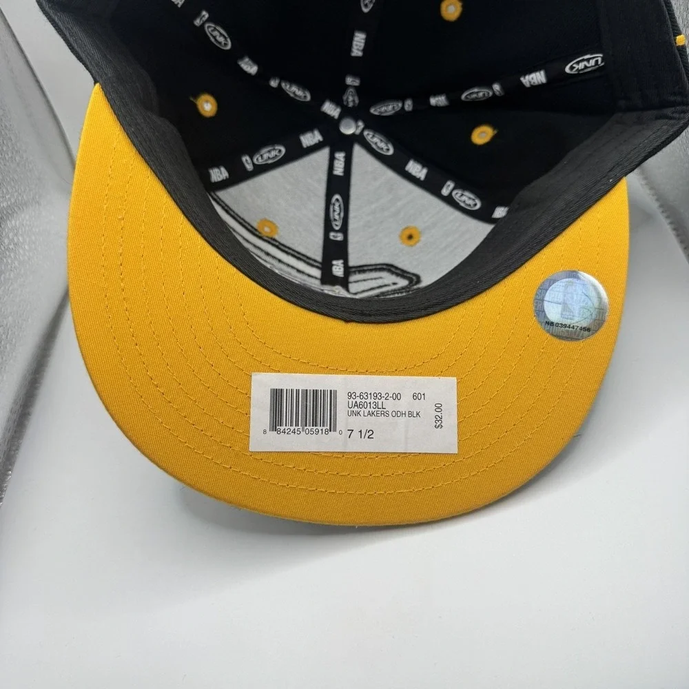 Los Angeles Lakers Black & Yellow Fitted Hat Size 7 1/2 NBA‎ Licensed Cap By UNK